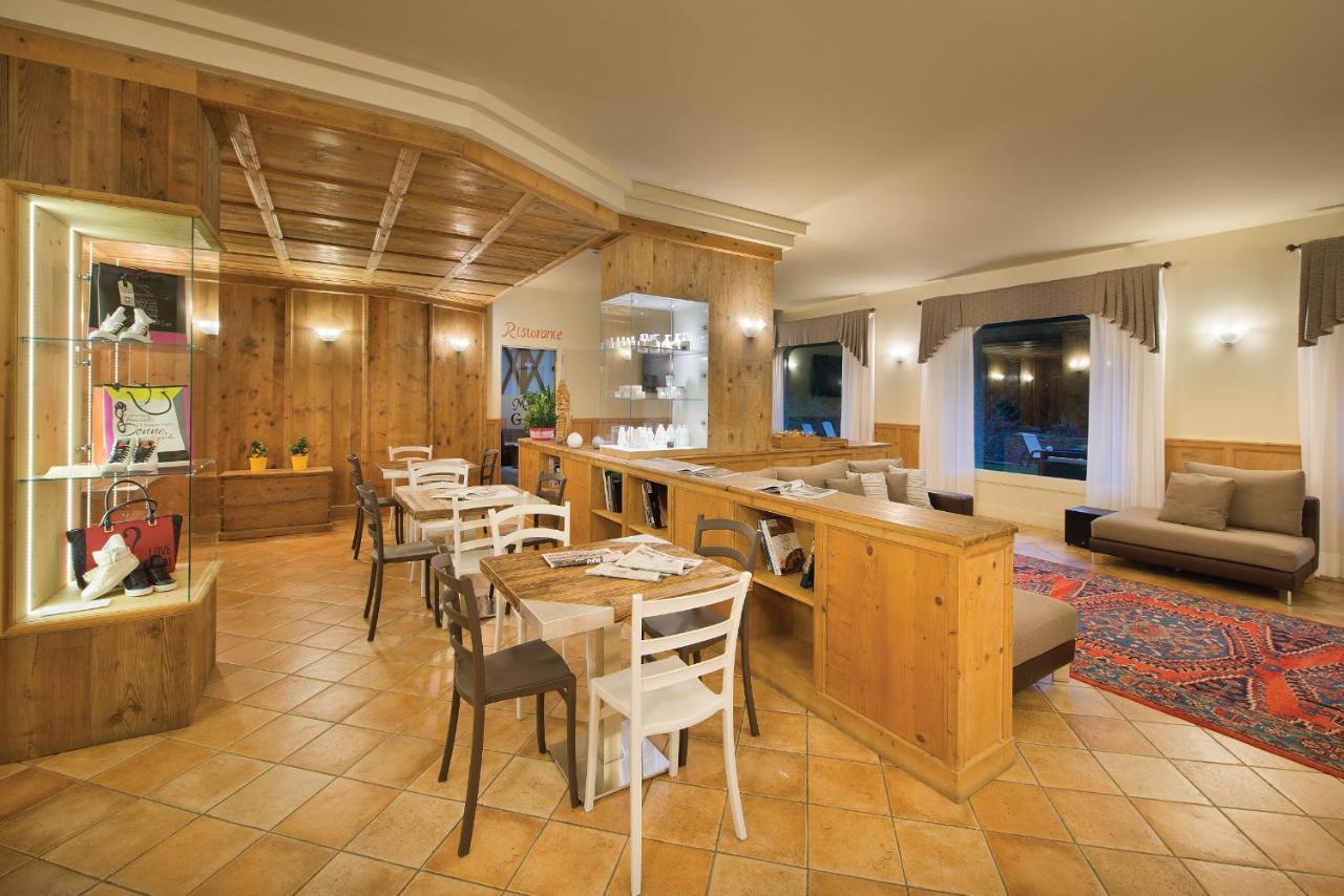 Residence Club Ponte Di Legno Eksteriør billede